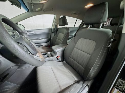 Used 2020 Kia Sportage LX AWD/4WD image 19