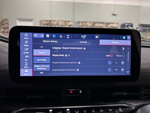 New 2025 FIAT 500 e image 19