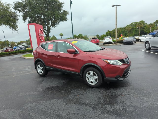 Certified 2019 Nissan Rogue Sport S FWD image 1
