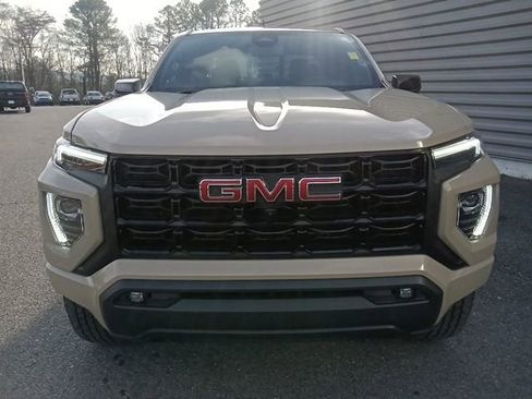 Used 2024 GMC Canyon Elevation w/ Convenience Package image 8