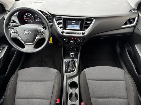 Used 2022 Hyundai Accent SE image 13