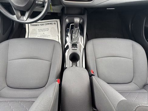 Used 2022 Toyota Corolla LE image 29