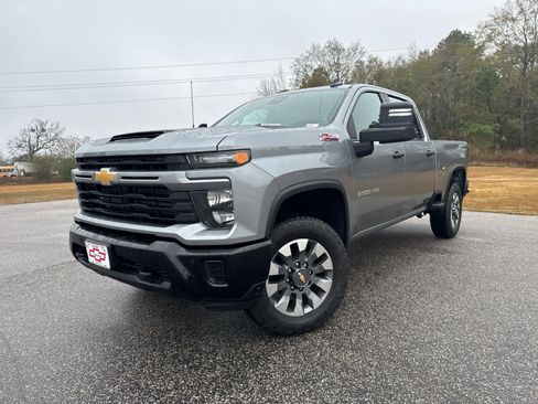 New 2026 Chevrolet Silverado 2500 Custom w/ Custom Value Package image 2