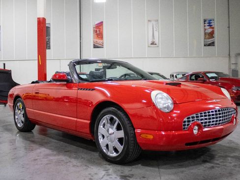 Used 2002 Ford Thunderbird Deluxe image 8