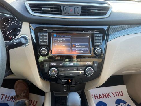 Used 2016 Nissan Rogue SL image 22