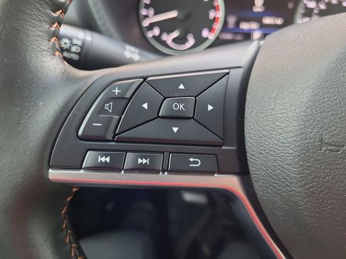 Used 2024 Nissan Sentra SR w/ SR Premium Package image 16