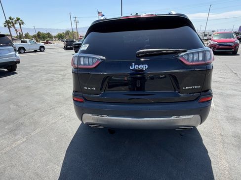 Used 2019 Jeep Cherokee Limited AWD/4WD image 4