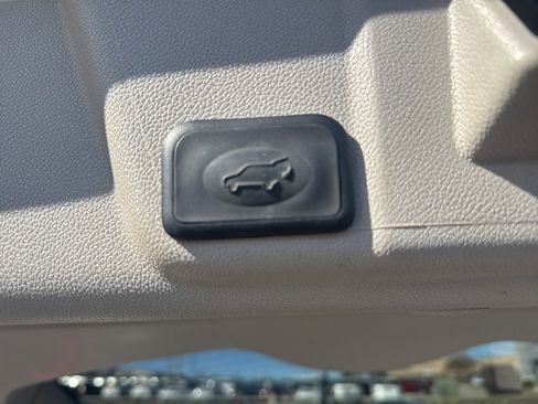 Used 2017 Buick Enclave Leather image 23