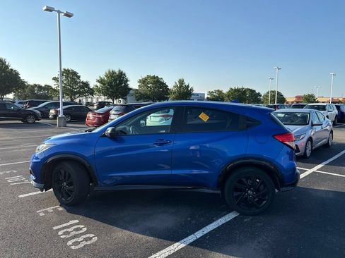 Used 2022 Honda HR-V Sport image 6