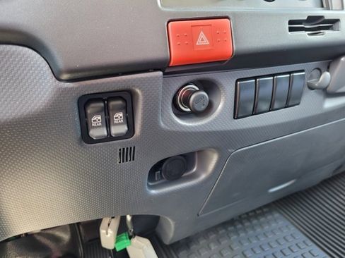 New 2024 Chevrolet Low Cab Forward image 20