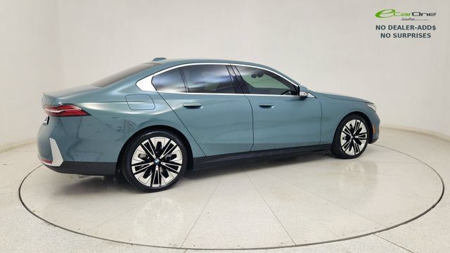 Used 2026 BMW i5 xDrive40 AWD/4WD image 11