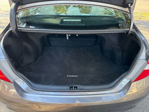 Used 2016 Toyota Camry XLE image 13