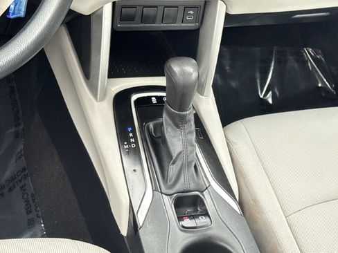 Used 2023 Toyota Corolla Cross L image 5