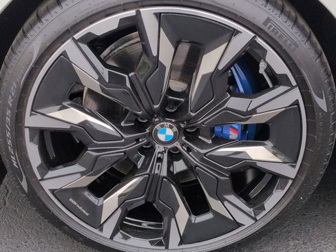 Used 2026 BMW i5 eDrive40 w/ M Sport Package RWD image 13