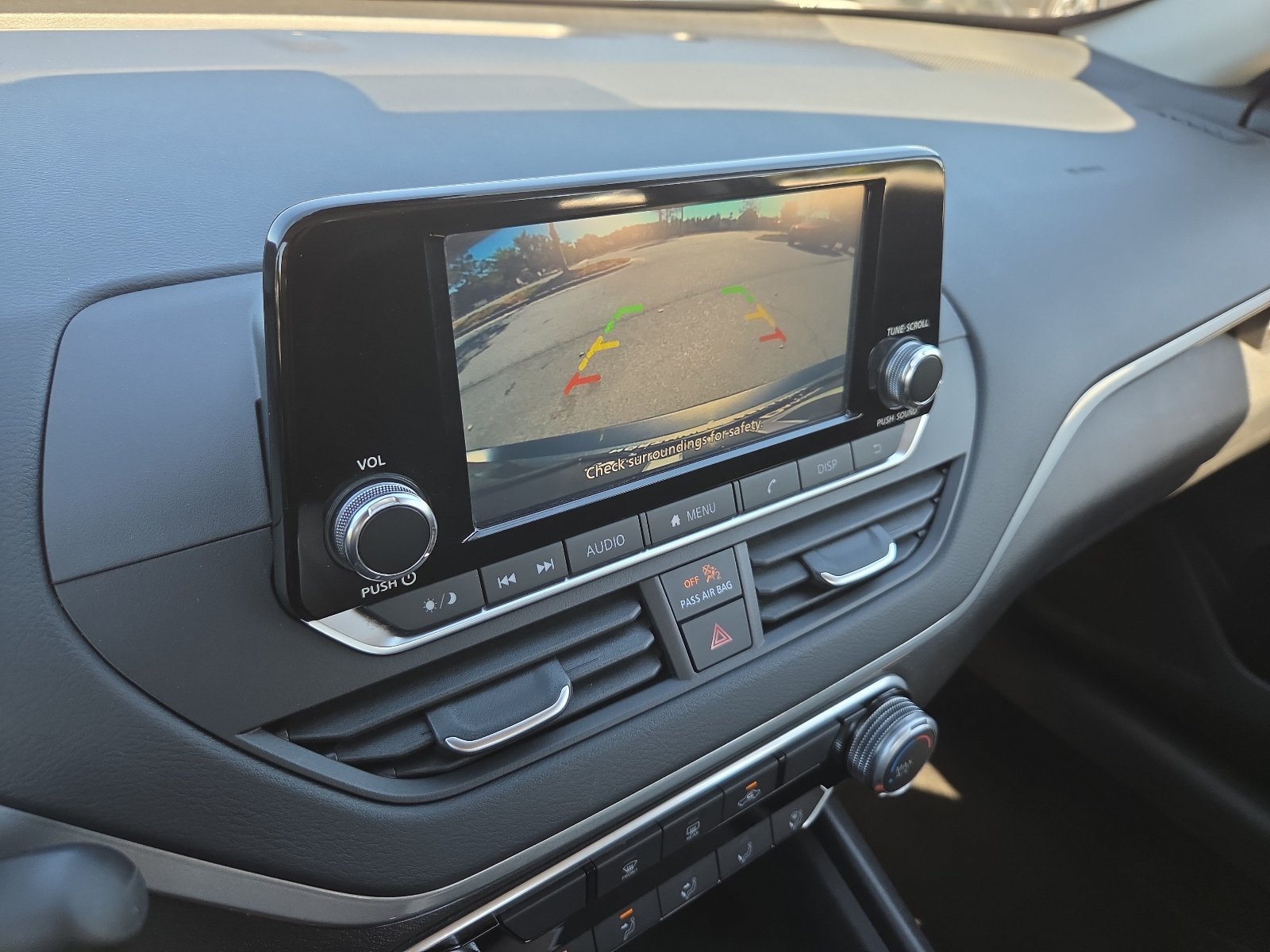 Used 2024 Nissan Altima 2.5 S FWD image 16
