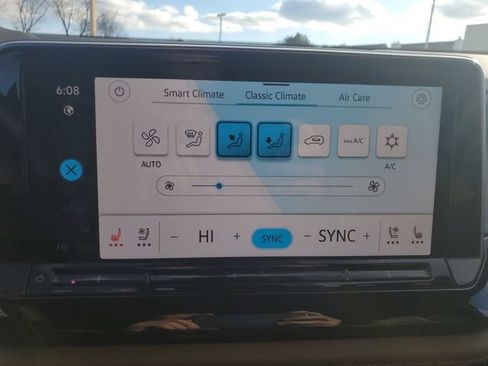 New 2026 Volkswagen Atlas Cross Sport SE AWD/4WD image 32