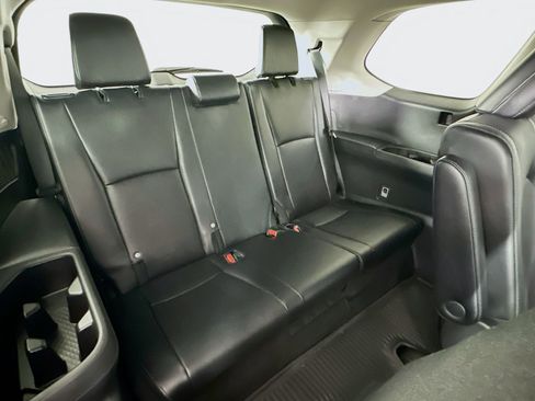 Certified 2024 Toyota Grand Highlander AWD image 27