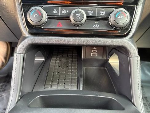 Certified 2025 Ford Ranger Raptor AWD/4WD image 19