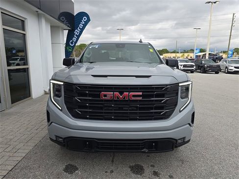Used 2024 GMC Sierra 1500 Elevation image 2