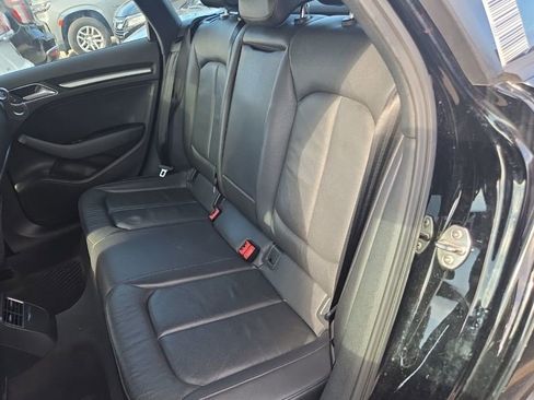 Used 2018 Audi A3 e-tron Premium image 9