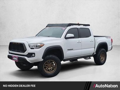 Used 2017 Toyota Tacoma TRD Off-Road w/ Tow Package (A/T)
