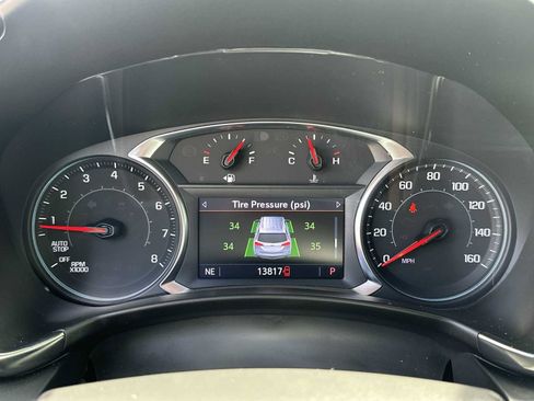 Used 2024 Chevrolet Equinox Premier FWD image 24