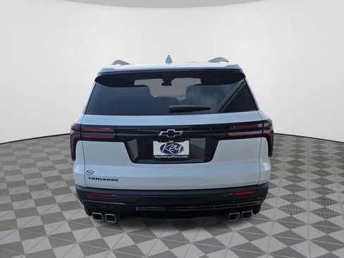 New 2026 Chevrolet Traverse LT w/ Midnight/Sport Edition FWD image 11