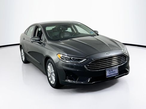 Used 2020 Ford Fusion SEL FWD image 3