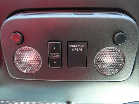 Used 2017 Ford Mustang Premium image 28