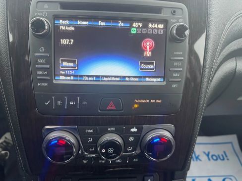 Used 2017 Chevrolet Traverse LT image 10