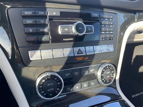 Used 2015 Mercedes-Benz SL 63 AMG image 35