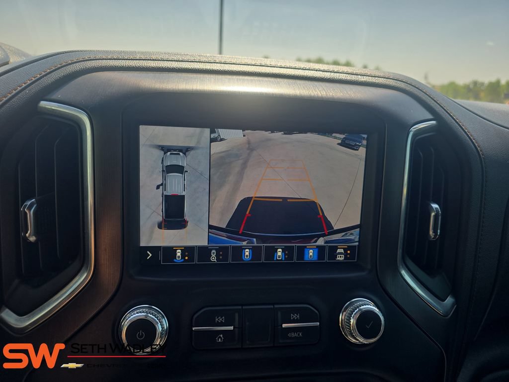 Used 2022 GMC Sierra 2500 AT4 w/ AT4 Premium Plus Package AWD/4WD image 23