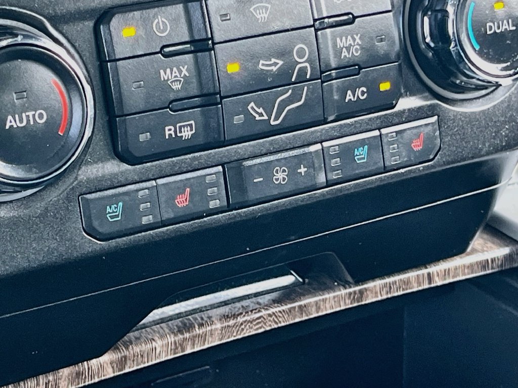 Used 2018 Ford F250 Lariat w/ Lariat Value Package AWD/4WD image 20