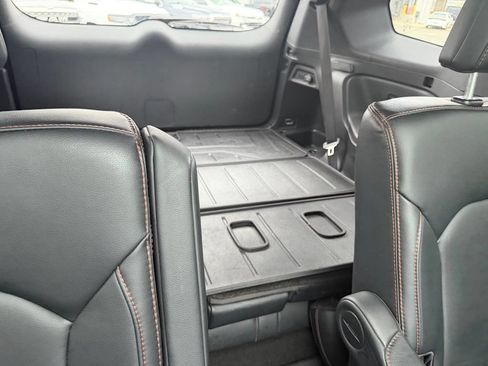 Used 2025 Honda Pilot TrailSport image 40
