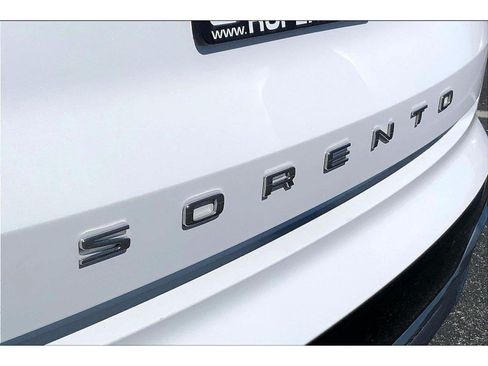 Used 2021 Kia Sorento EX w/ Panoramic Sunroof Package AWD/4WD image 32