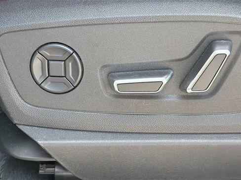 Used 2022 Audi e-tron S Premium Plus AWD/4WD image 24