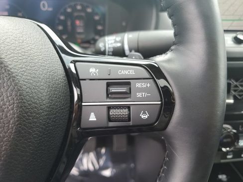 Certified 2025 Honda Accord Touring image 28