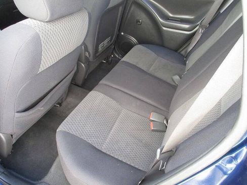 Used 2006 Toyota Matrix FWD image 14