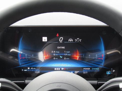 New 2025 Mercedes-Benz GLA 35 AMG 4MATIC image 28