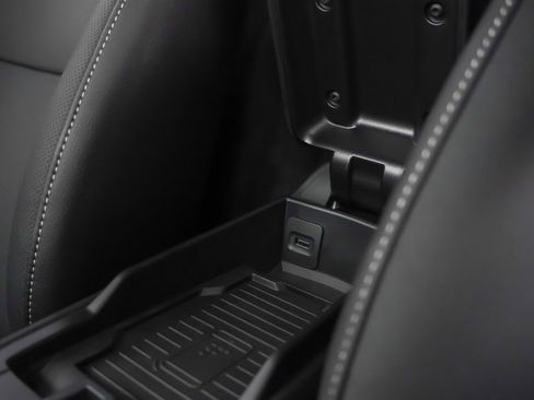 New 2025 Porsche 718 Cayman image 33