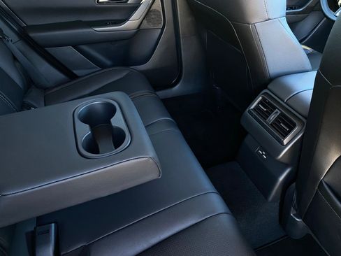 Used 2023 MAZDA CX-50 AWD 2.5 S w/ Premium Plus Pkg image 32