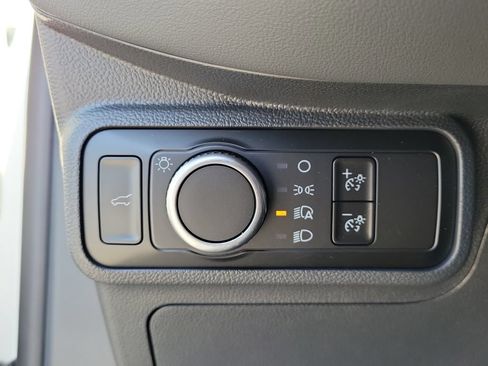 New 2026 Ford Explorer Active RWD image 28