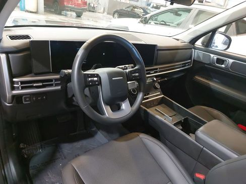 Used 2025 Hyundai Santa Fe SEL AWD/4WD image 17