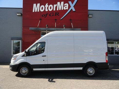 Used 2023 Ford Transit 250 148 High Roof AWD image 2