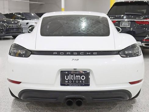 Used 2017 Porsche 718 Cayman image 12