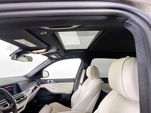 Used 2020 BMW X5 xDrive40i w/ Premium Package image 21