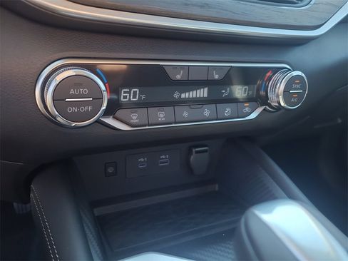 New 2025 Nissan Altima 2.5 SV w/ SV Premium Package image 18