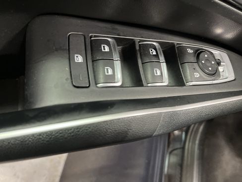 Used 2022 Kia Sorento LX AWD/4WD image 29
