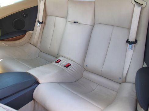 Used 2005 BMW 645Ci Convertible image 23