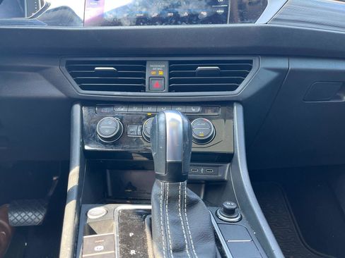 Used 2021 Volkswagen Jetta SEL image 11